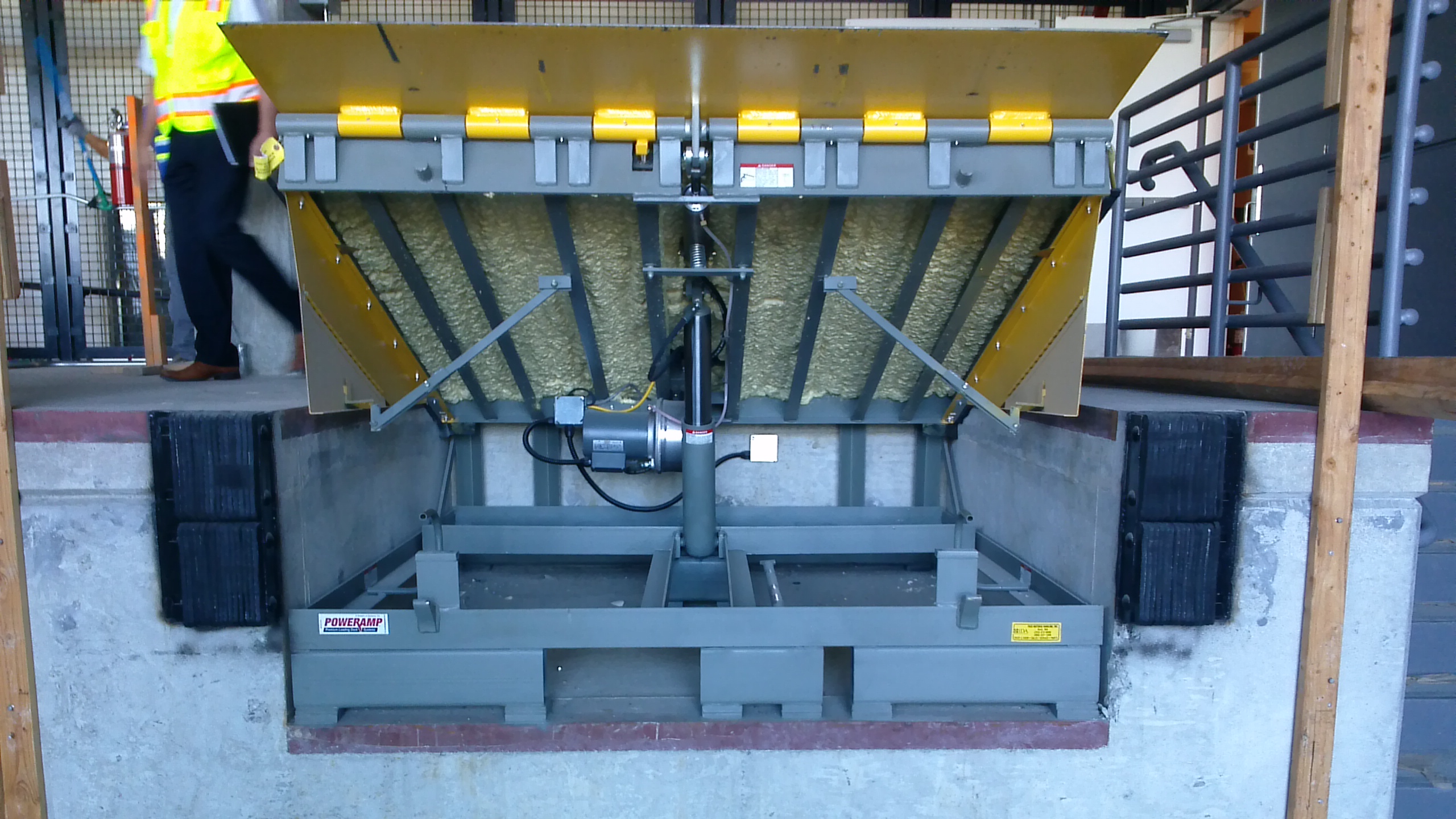 PR Series Hydraulic Dock Leveler Poweramp